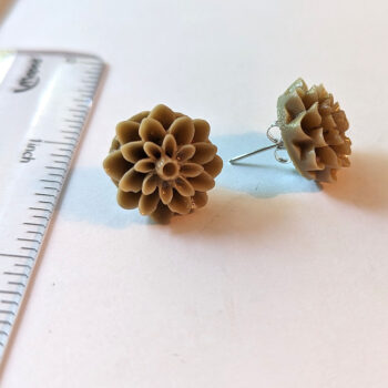 Beige Chrysanthemum Flower Stud Earrings - Image 2