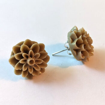 Beige Chrysanthemum Flower Stud Earrings