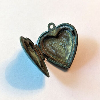 Heart Locket Pendant Antique Bronze Patina - Image 3