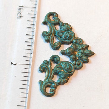 Flower on Vine Triangle Connector Antique Bronze Patina - Image 2