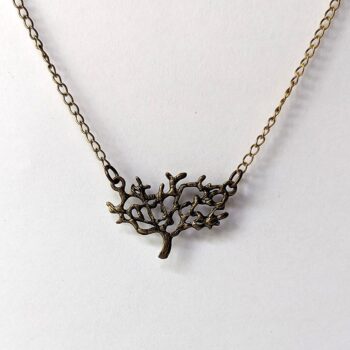 Antique Bronze Tree Vintage Style Necklace - Image 3