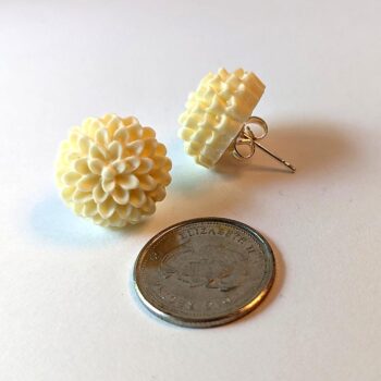 Cream Chrysanthemum Flower Stud Earrings - Image 2