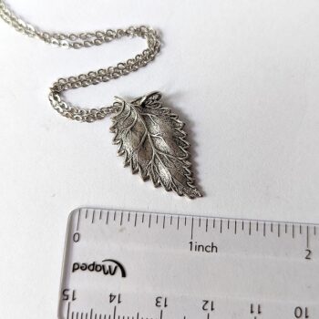 Antique Silver Leaf Charm Vintage Style Necklace - Image 2