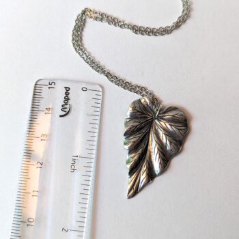 Antique Silver Leaf Vintage Style Necklace - Image 2