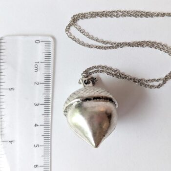 Antique Silver Large Acorn Vintage Style Necklace - Image 2