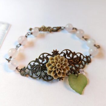 Antique Bronze Beige Flower with Leaf Agate Beads Bracelet - Image 2