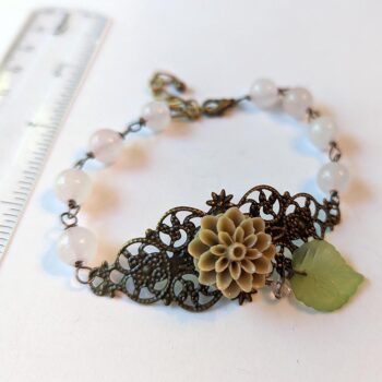 Antique Bronze Beige Flower with Leaf Agate Beads Bracelet - Image 2