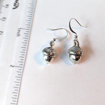 Antique Silver Round Acorn Vintage Style Earrings - Image 2