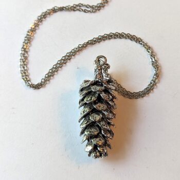 Antique Silver Large Pine Cone Vintage Style Necklace - Image 6