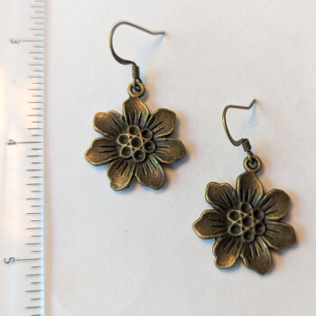 Antique Bronze Flowers Vintage Style Earrings - Image 2