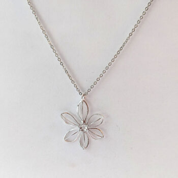 Flower Pendant Necklace Silver - Image 2