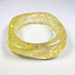 Chunky Irregular Yellow Sequins Slip-on Bangle Resin Bracelet