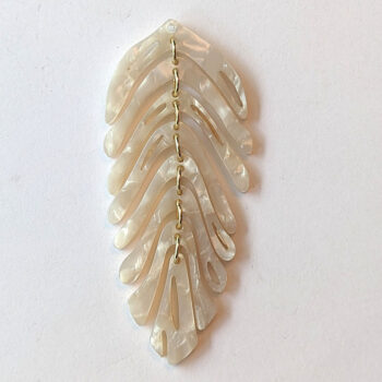 Large White / Cream Multi Piece Leaf Pendant Gold - Image 2