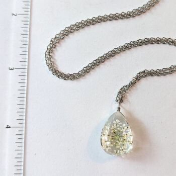 Teardrop Real Dried White Flowers Resin Pendant Necklace Silver - Image 2