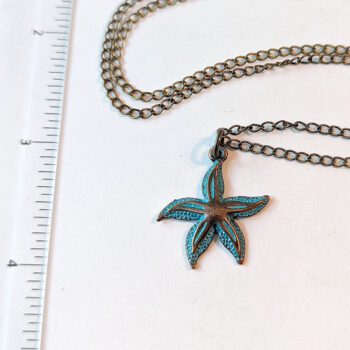 Antique Bronze Patina Curved Starfish Vintage Style Necklace - Image 2