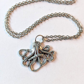 Antique Silver Small Octopus Vintage Style Necklace - Image 3