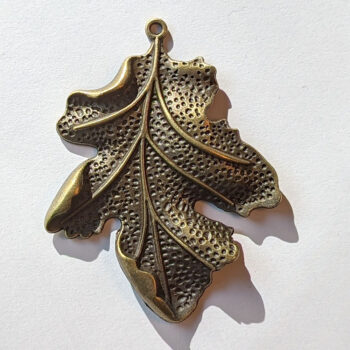 Large Detailed Veined Leaf Pendant Antique Bronze - Image 4