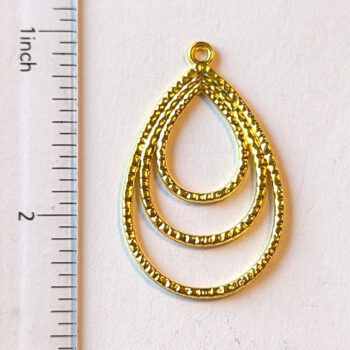 Triple Teardrop Pendant Gold - Image 2