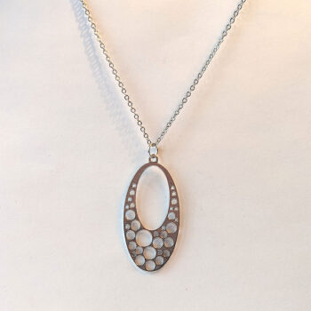 Antique Silver Large Oval Vintage Style Necklace - Image 4