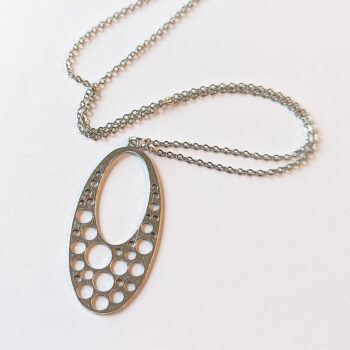 Antique Silver Large Oval Vintage Style Necklace - Image 2