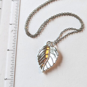 Antique Silver Vein Leaf Pendant Necklace - Image 3