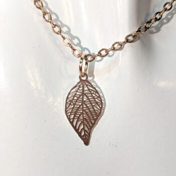 Dainty Filigree KC Gold Leaf Pendant Necklace - Image 4