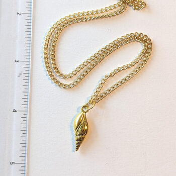 Antique Gold Tulip Shell Vintage Style Necklace - Image 3