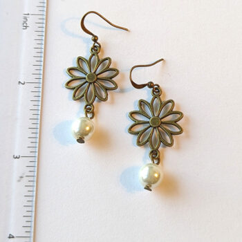 Antique Bronze Hollow Daisy Flower Earrings with Pearl - Image 2