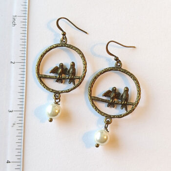 Antique Bronze Love Birds in Hoop With Pearl - Image 3