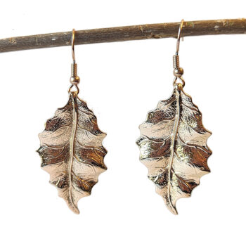 KC Gold Detailed Crinkle Leaf Earrings