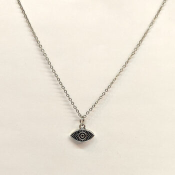 Antique Silver Oval Egyptian Eye of Horus Necklace - Image 4