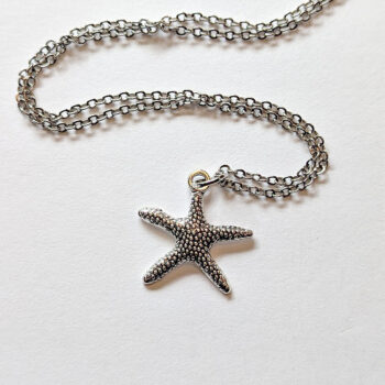 Starfish Vintage Style Necklace Antique Silver - Image 2