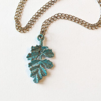 Leaf Vintage Style Necklace Antique Bronze Patina - Image 2