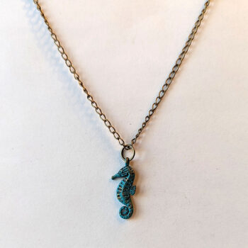 Antique Bronze Patina Seahorse Vintage Style Necklace - Image 4