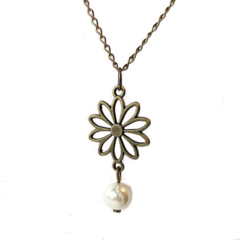 Antique Bronze Hollow Daisy Flower With Pearl Necklace