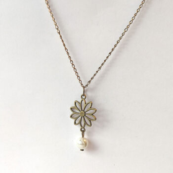 Antique Bronze Hollow Daisy Flower With Pearl Necklace - Image 4