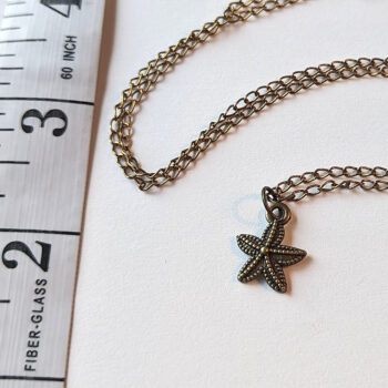 Antique Bronze Starfish Sea life Vintage Style Necklace - Image 3