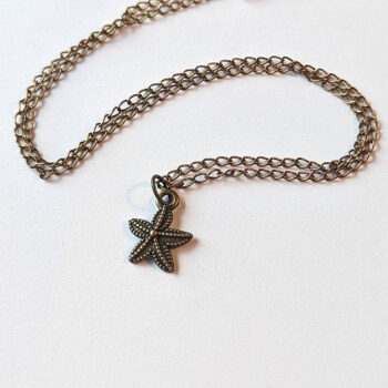 Antique Bronze Starfish Sea life Vintage Style Necklace - Image 2