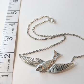 Antique Silver Large Soaring Bird Vintage Style Necklace - Image 2