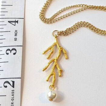 Gold Branch With Pearl Necklace - Image 3