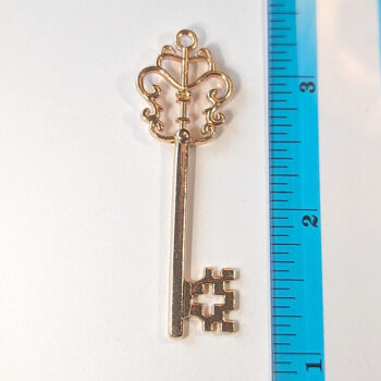 Large Master Skeleton Key Pendant 3D KC Gold - Image 2