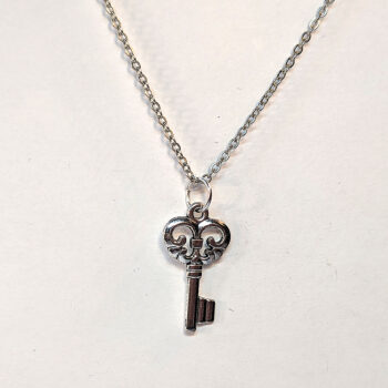 Antique Silver Rounded Master Key Pendant Necklace - Image 4