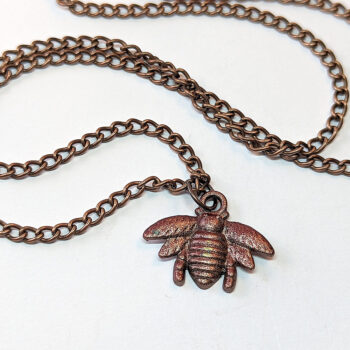 Antique Copper Bee Vintage Style Necklace - Image 3