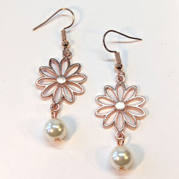 Rose Gold Hollow Daisy Flower Earrings with Pearl - Image 3