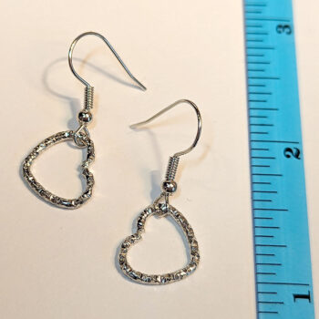 Antique Silver Textured Geometric Heart Earrings - Image 4