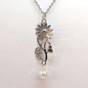 Silver Daisy Flower With Pearl Necklace - Image 3