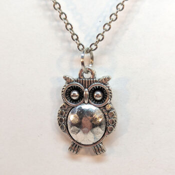 Antique Silver Cute Oval Owl Necklace - Image 4