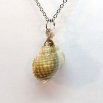 Acrylic Marble Cream Brown Marble Tulip Shell Necklace - Image 4