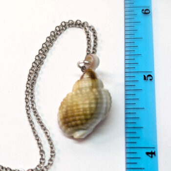 Acrylic Marble Cream Brown Marble Tulip Shell Necklace - Image 2