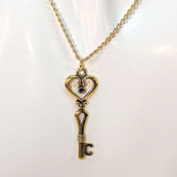 Decorative Heart Key Antique Gold Necklace - Image 3